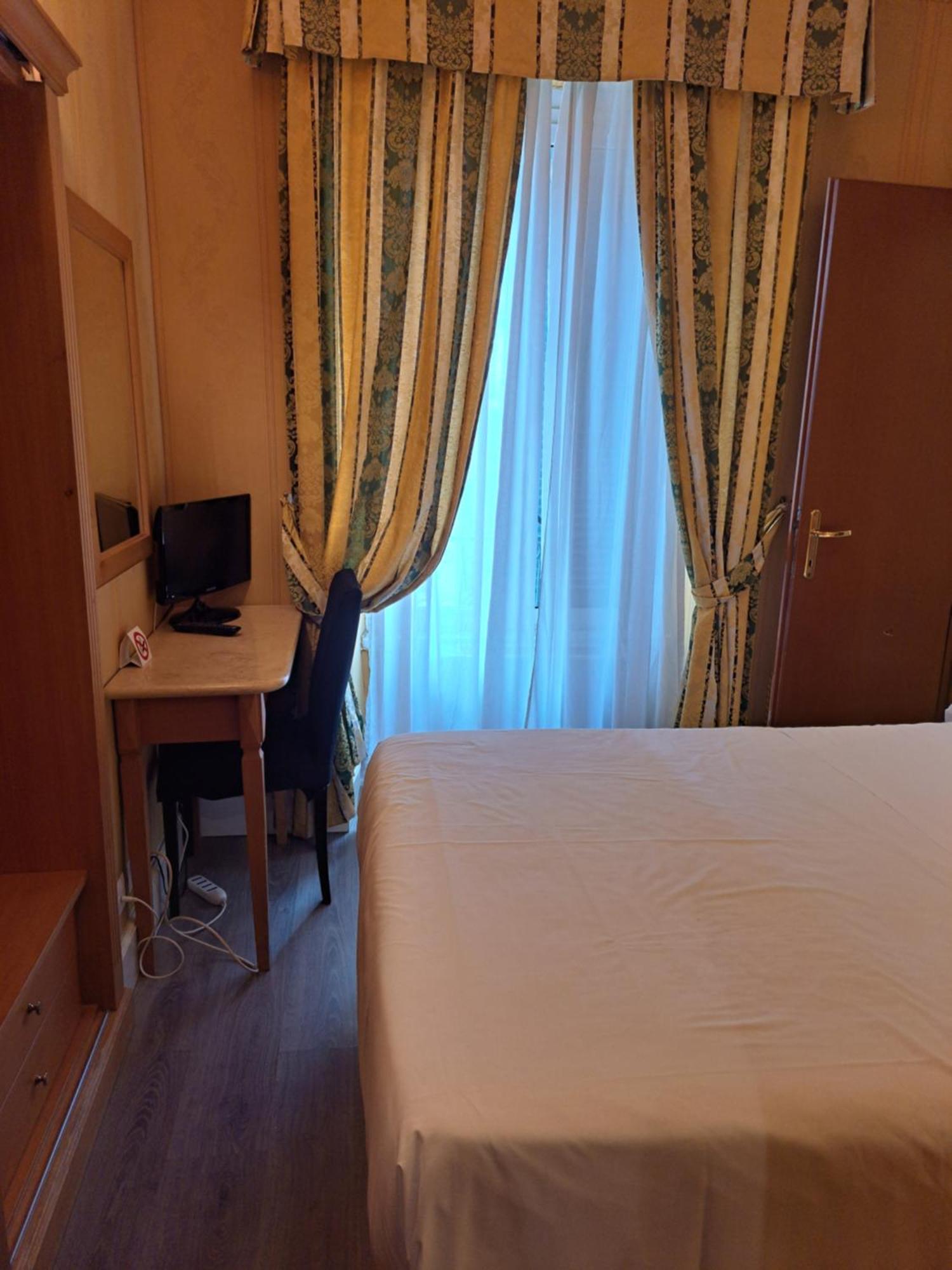 Hotel Dei Quiriti Rome Luaran gambar