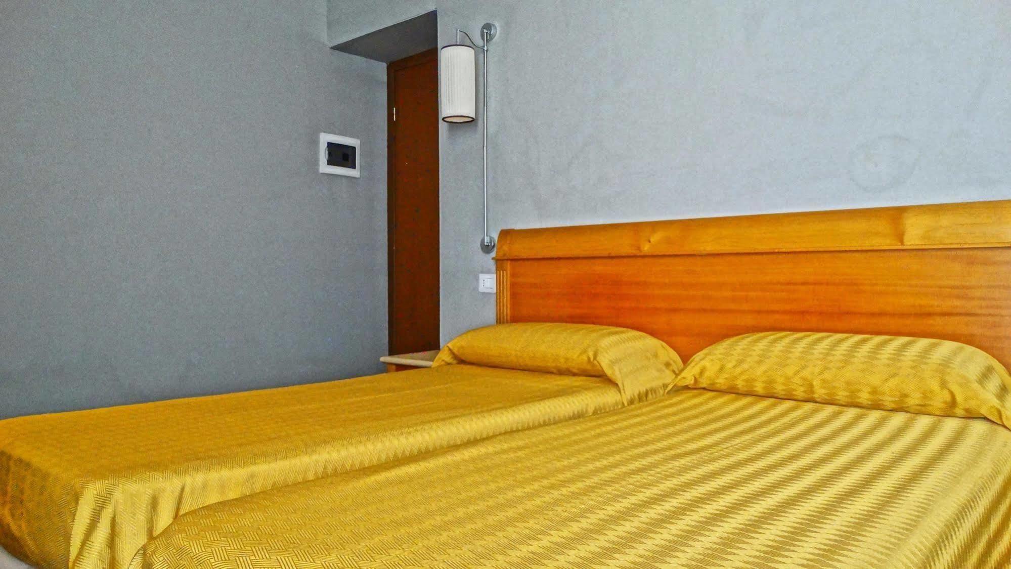 Hotel Dei Quiriti Rome Luaran gambar