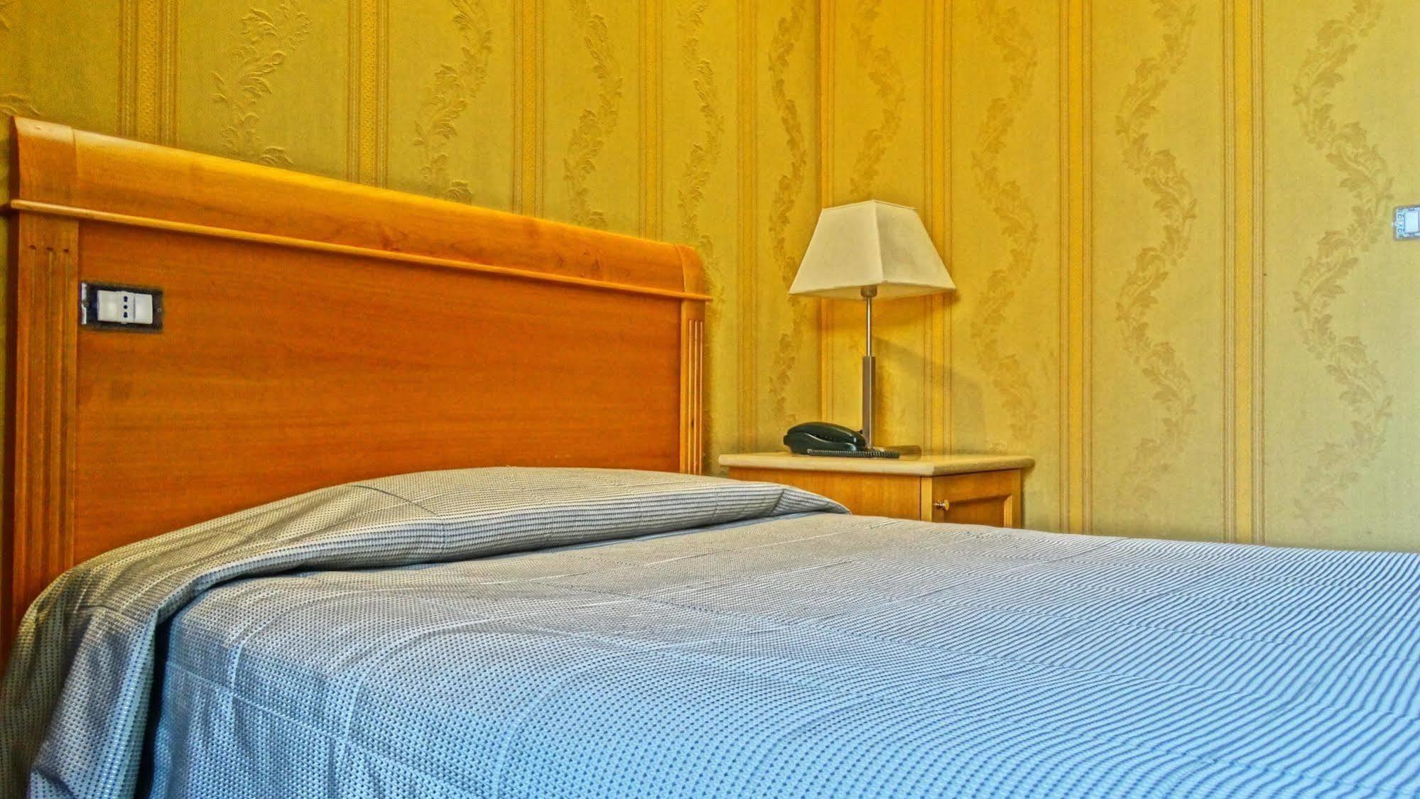 Hotel Dei Quiriti Rome Luaran gambar